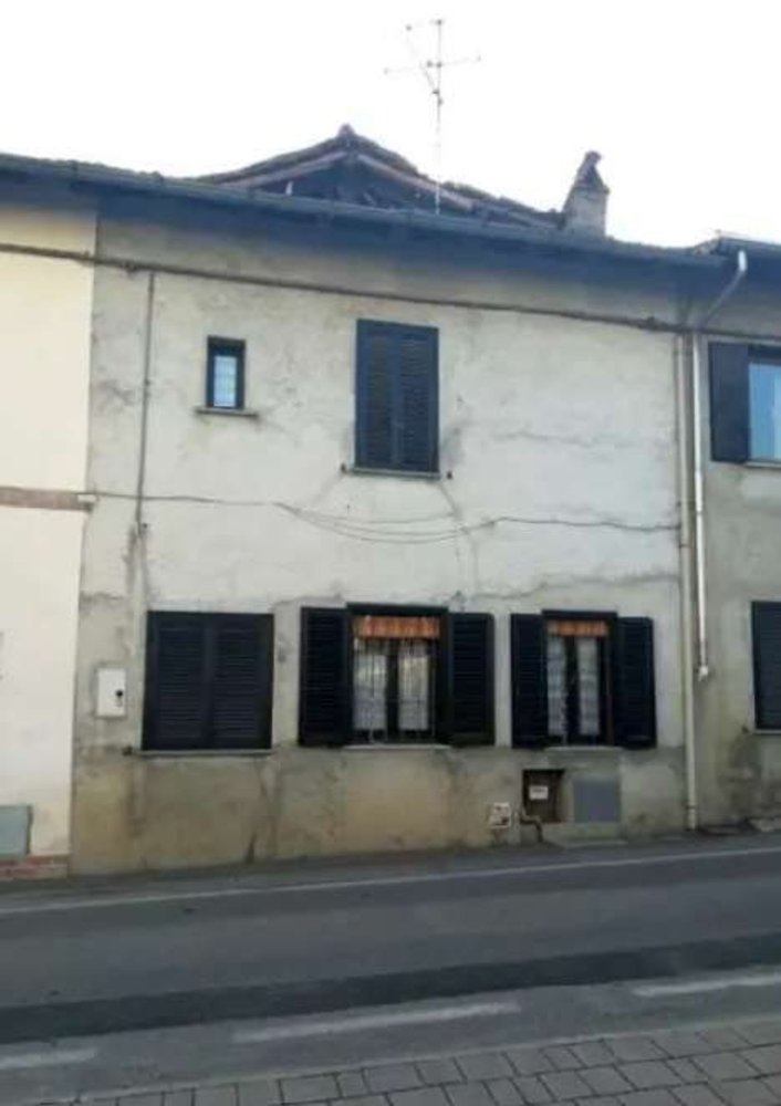 4-Zimmer Haus in Binago, Italy, Nr. 3914