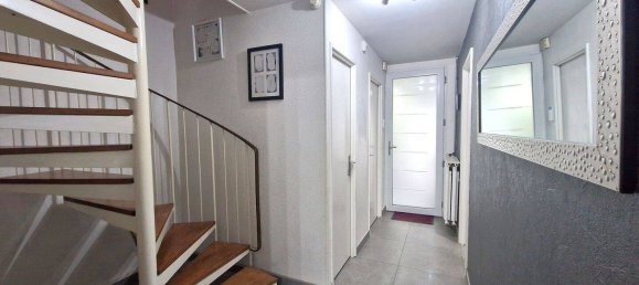 4 bedrooms House in Taverny, France No. 334359 7