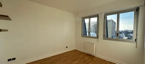 2 bedrooms Apartment in Chartres, France No. 210516 5