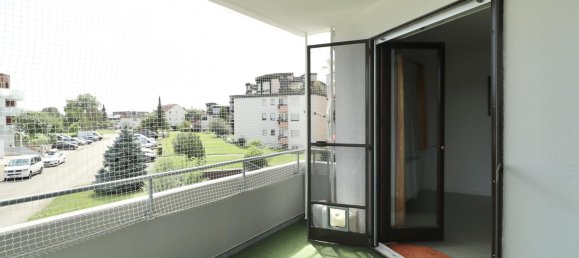 Квартира с 3 комнатами в Лёррах, Германия № 266022 4