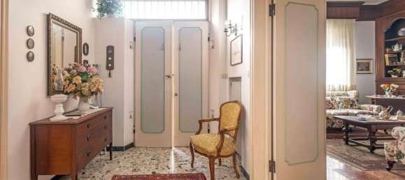 6 bedrooms Villa in Cascina, Italy No. 380643 6