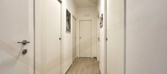4-salle Appartement à Bitritto, Italy No. 20249 51