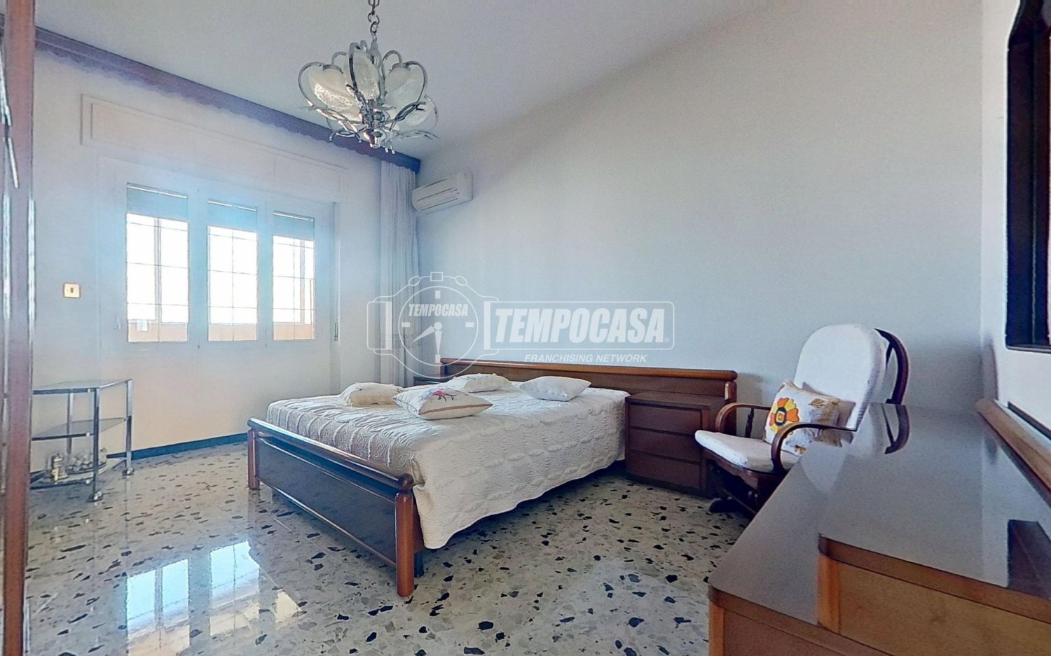 4 rooms Apartment in Cagliari, Italy No. 275034