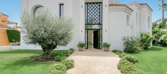 Villa de 4 dormitorios en Marbella, Spain No. 96515 47