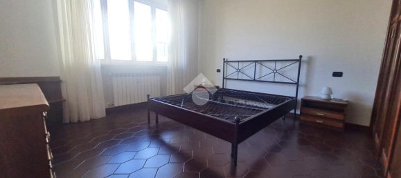 15 rooms Building in Mozzo, Italy No. 4588 8