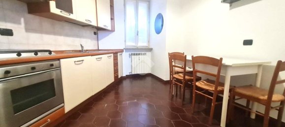 15 rooms Building in Mozzo, Italy No. 4588 11
