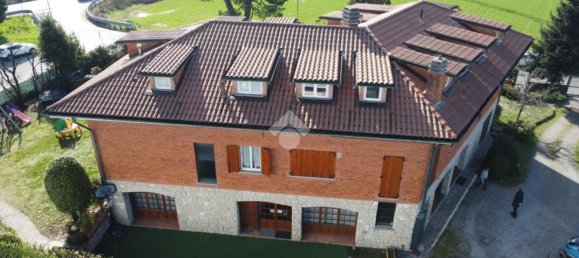 15 rooms Building in Mozzo, Italy No. 4588 18