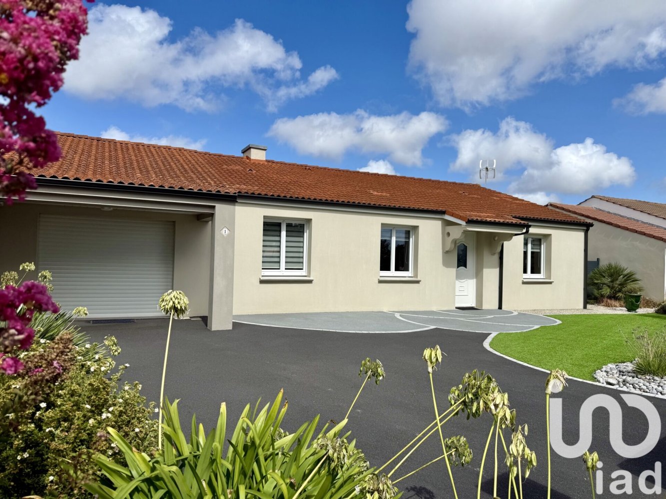 4 bedrooms House in Cheix-en-Retz, France No. 331100