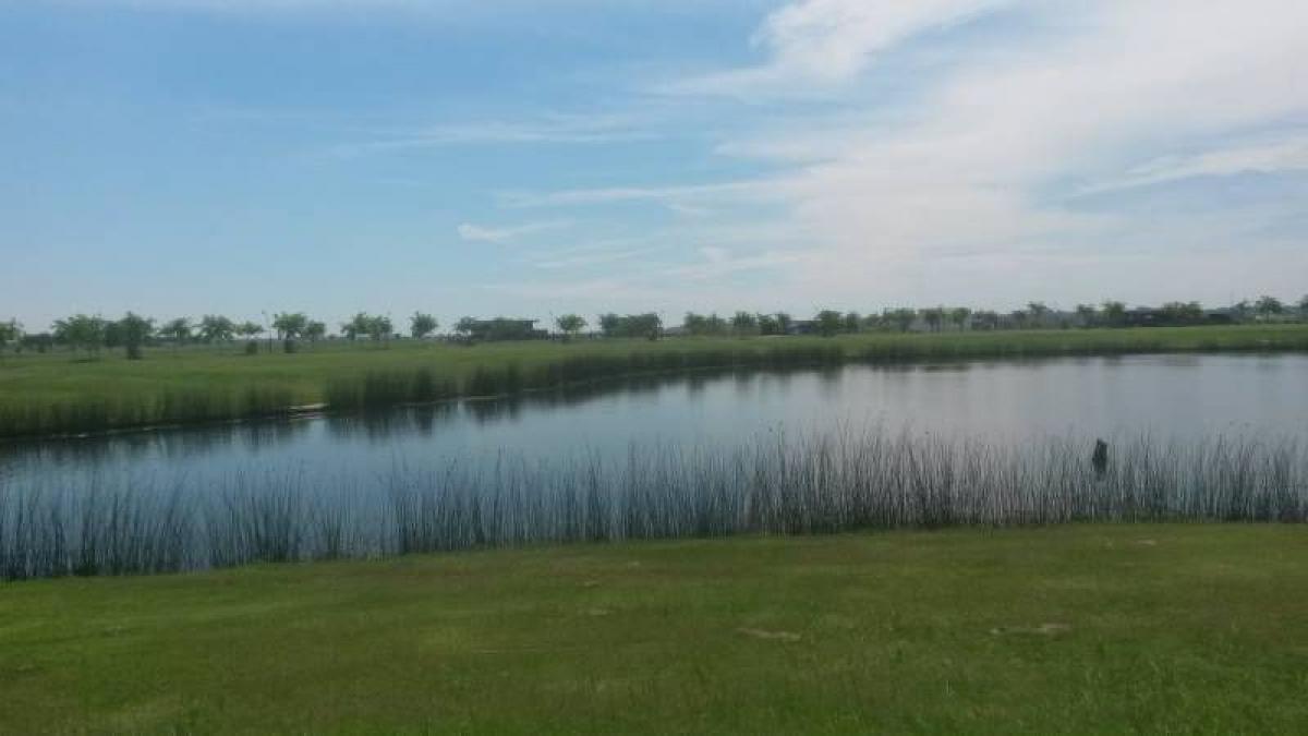 Terrain à Escobar, Argentina No. 37961