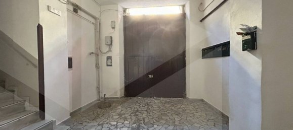 Studio in Naples, Italy No. 20146 7