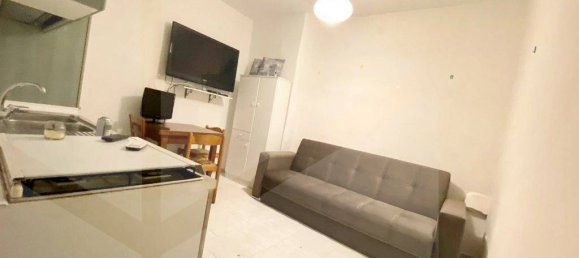 Studio in Naples, Italy No. 20146 4