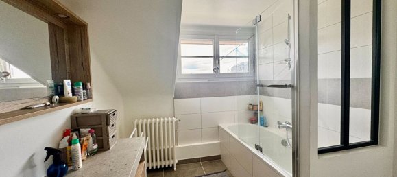 6 bedrooms House in Colombes, France No. 299603 8