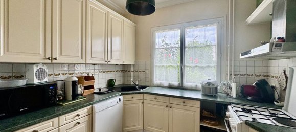 6 bedrooms House in Colombes, France No. 299603 6