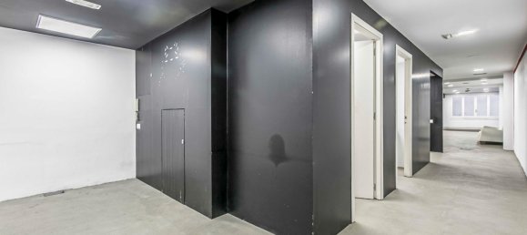 192m² Commercial property in Barcelona, Spain No. 21007 27