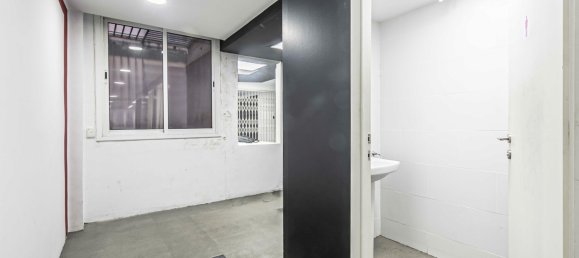 192m² Commercial property in Barcelona, Spain No. 21007 8