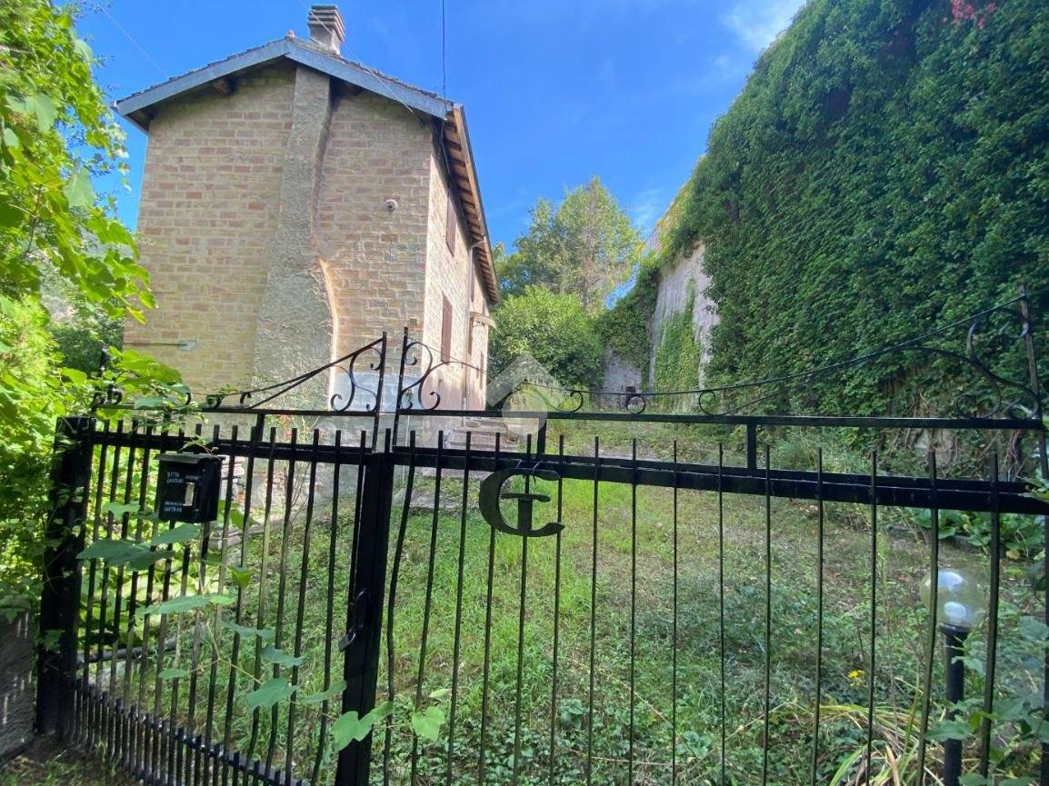 2 bedrooms House in Terenzo, Italy No. 54387