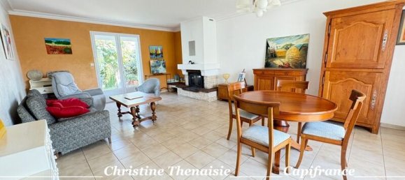 Casa de 3 dormitorios en Saint-Gilles-Croix-de-Vie, France No. 331104 8