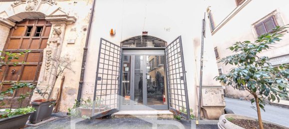 100m² Commercial property in Rome, Italy No. 78582 12