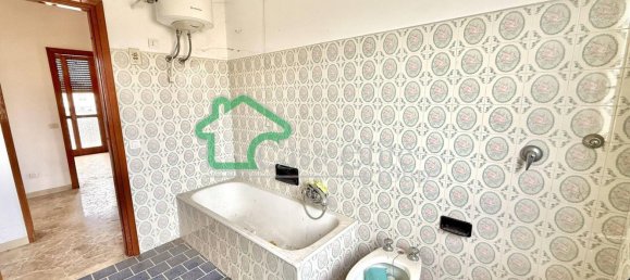 Вилла с 6 комнатами в Казалетто Чередано, Италия № 213975 36