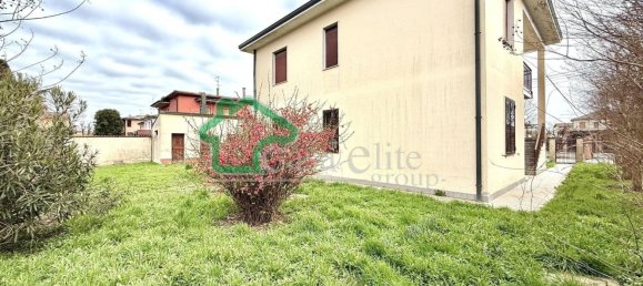 Вилла с 6 комнатами в Казалетто Чередано, Италия № 213975 8