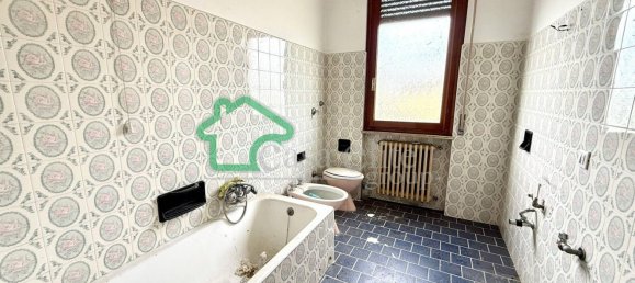 Вилла с 6 комнатами в Казалетто Чередано, Италия № 213975 34