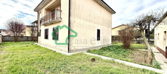 Вилла с 6 комнатами в Казалетто Чередано, Италия № 213975 4