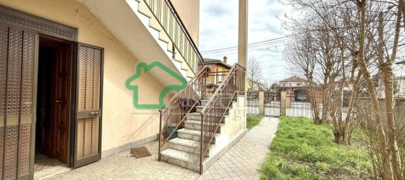 Вилла с 6 комнатами в Казалетто Чередано, Италия № 213975 12