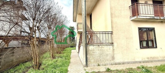 Вилла с 6 комнатами в Казалетто Чередано, Италия № 213975 10