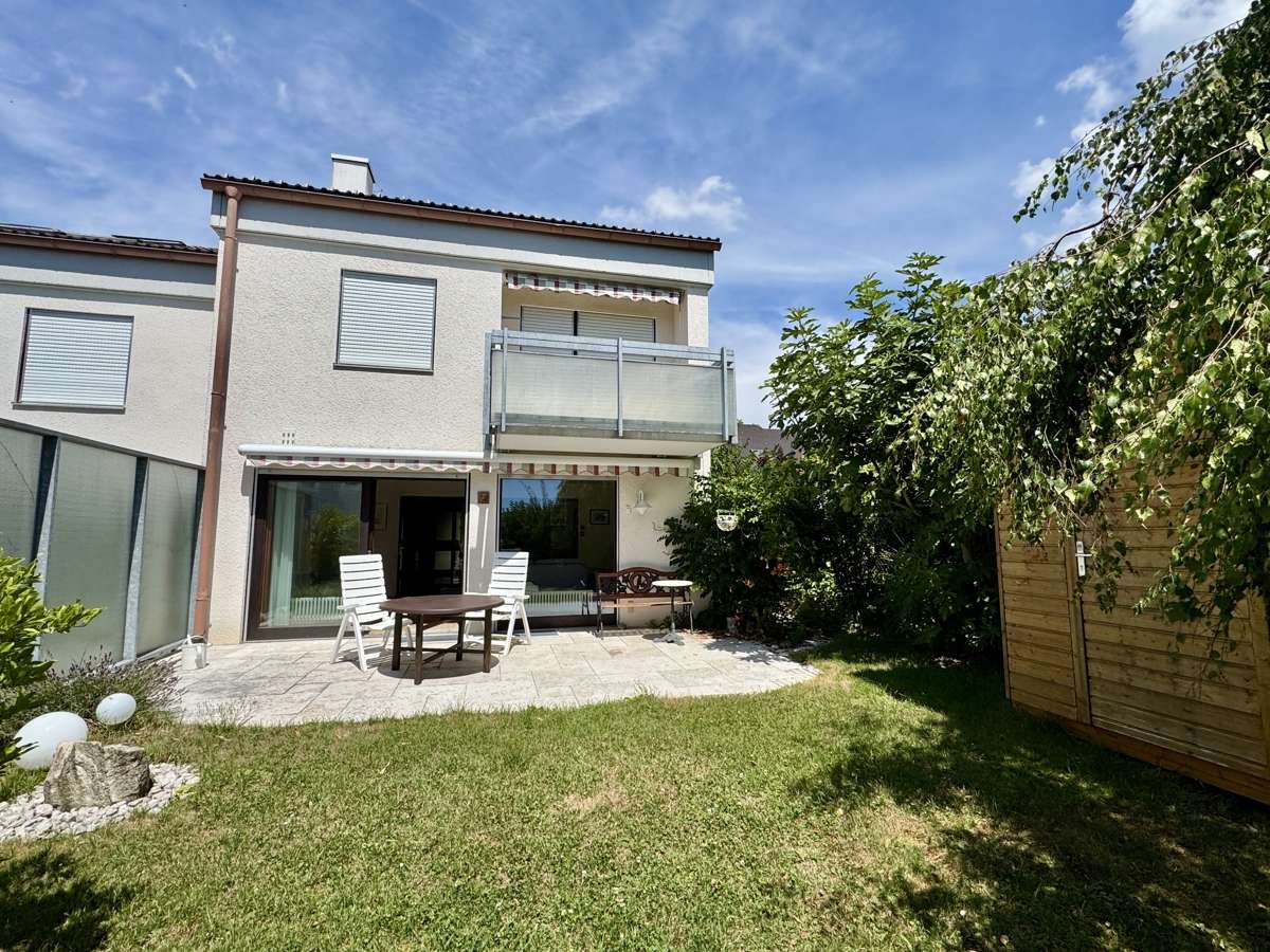 4 bedrooms Townhouse in Bodenseekreis, Germany No. 223060