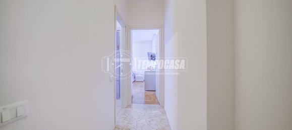 2 bedrooms Apartment in Gallarate, Italy No. 328708 2