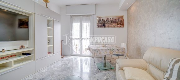 2 bedrooms Apartment in Gallarate, Italy No. 328708 3