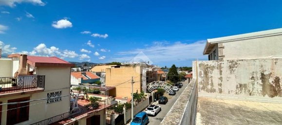 2 Schlafzimmer Haus in Messina, Italy, Nr. 261970 14