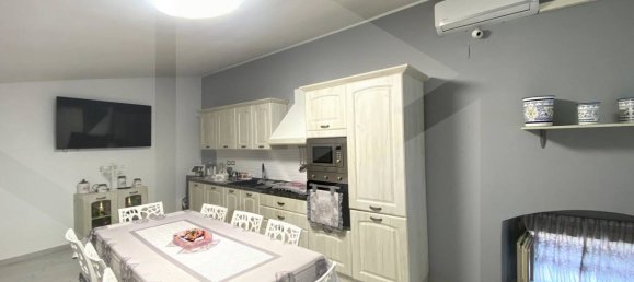 4 rooms House in Barletta, Italy No. 31461 6