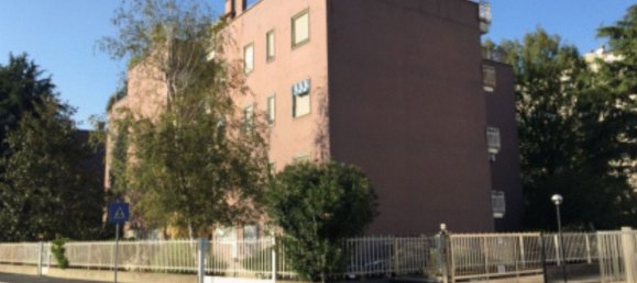 2 rooms Apartment in Pieve Emanuele, Italy No. 118032 3