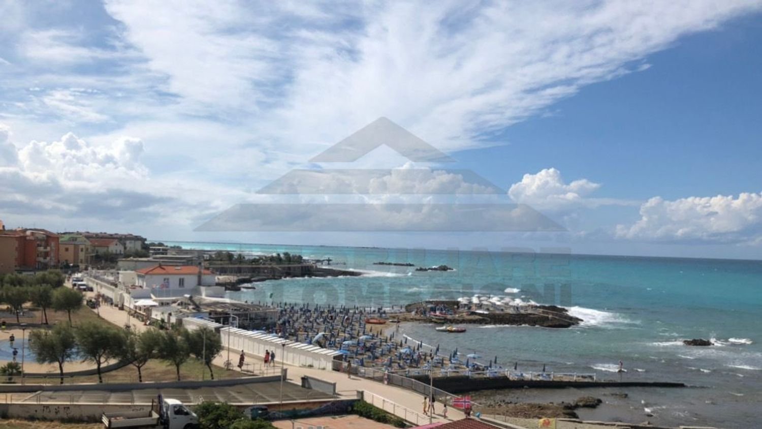 4 bedrooms Apartment in Livorno, Italy No. 325432