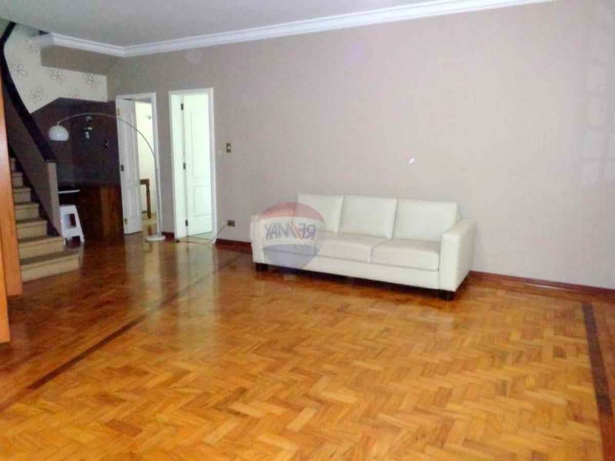 Casa de 3 dormitorios en Sao Paulo, Brazil No. 535498