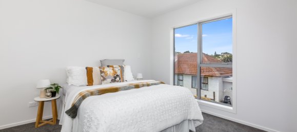 3 bedrooms House in Titahi Bay, New Zealand No. 69 3