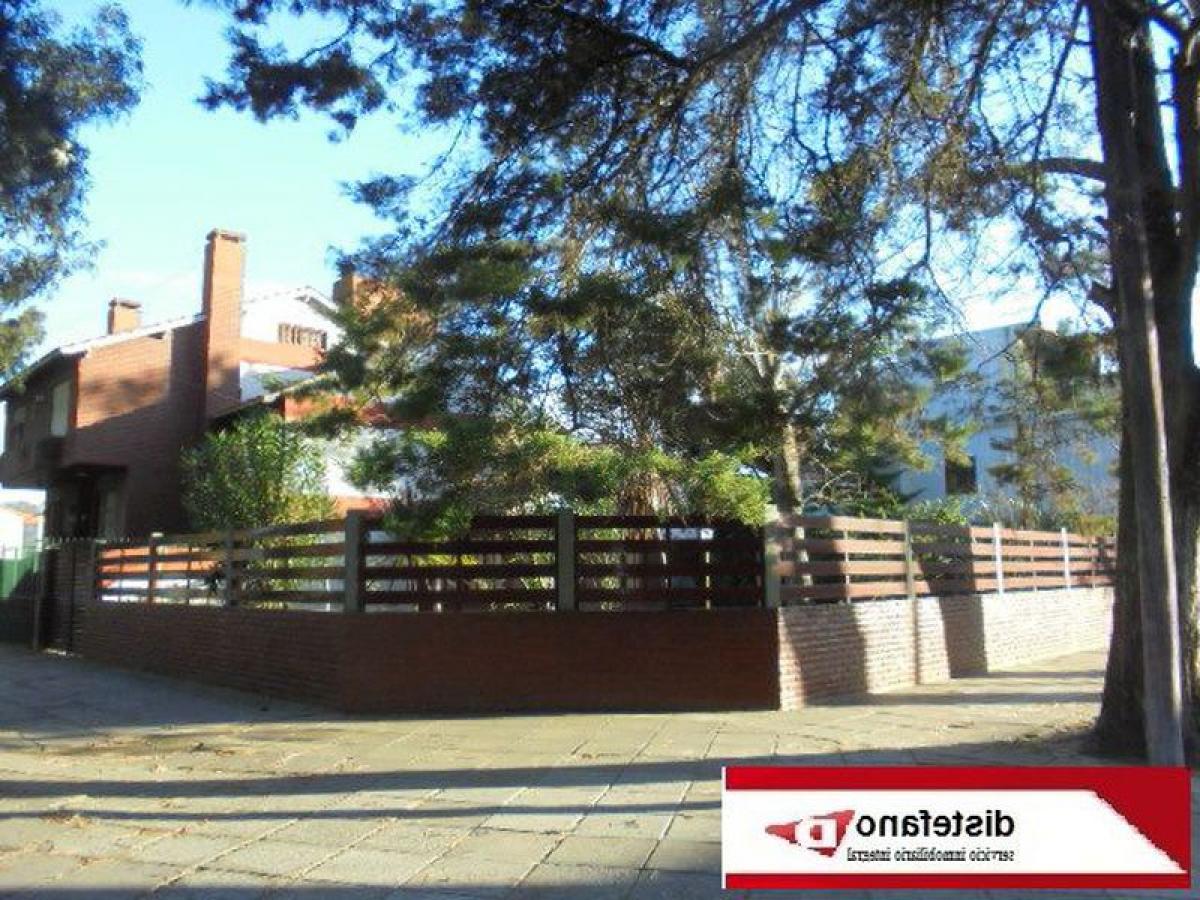 3 غرف نوم منزل في Mar del Plata, Argentina رقم 73648