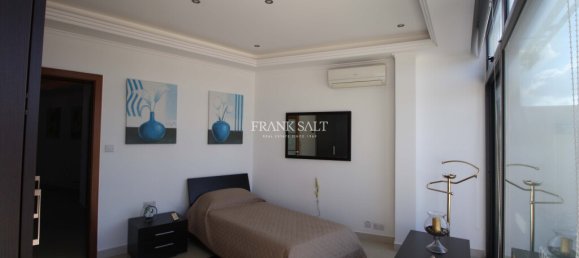 3 bedrooms Penthouse in Saint Paul's Bay, Malta No. 10794 27