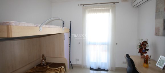 3 bedrooms Penthouse in Saint Paul's Bay, Malta No. 10794 25