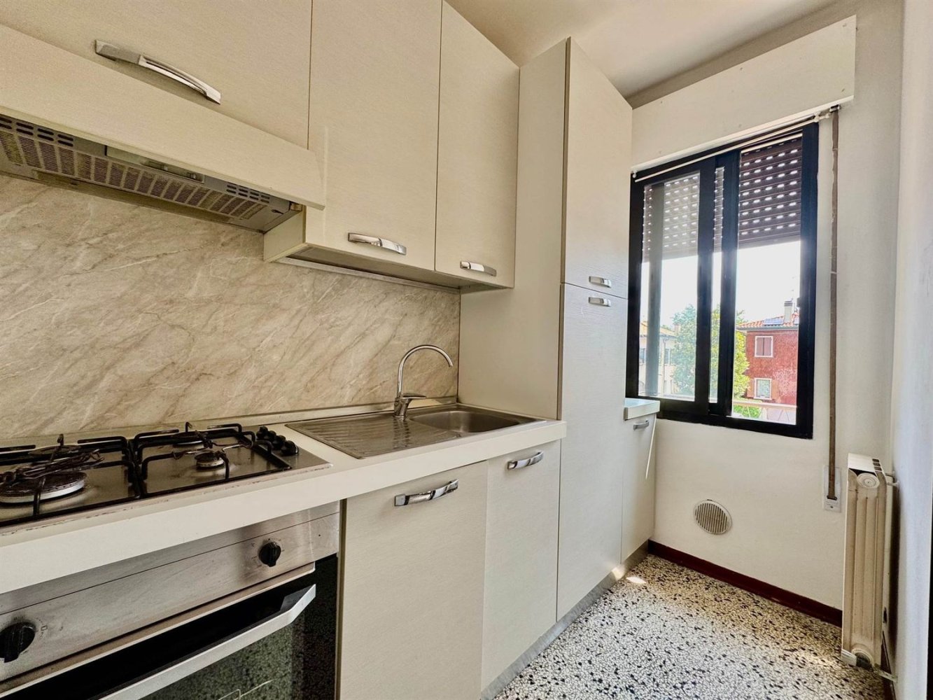 Apartamento de 3 habitaciónes en Venice, Italy No. 180017