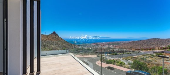 4 غرف نوم فيلا في Adeje, Spain رقم 92706 42