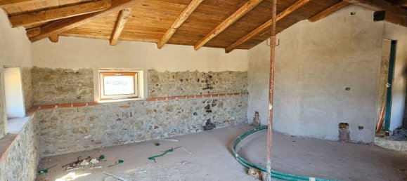 Коммерческая недвижимость 1032м² в Казаль Велино, Италия № 81680 23