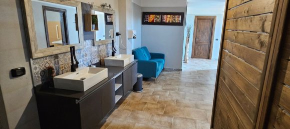 Коммерческая недвижимость 1032м² в Казаль Велино, Италия № 81680 11