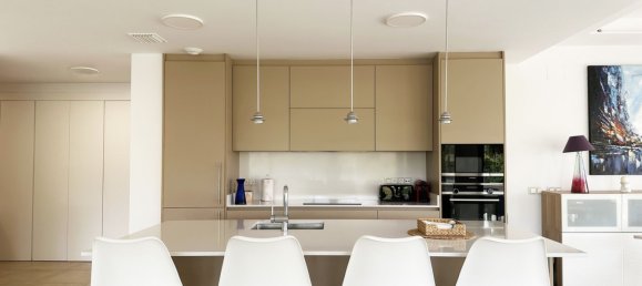 3 Schlafzimmer Wohnung in Estepona, Spain, Nr. 135010 5