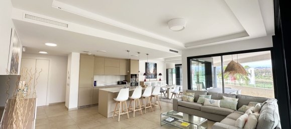 3 Schlafzimmer Wohnung in Estepona, Spain, Nr. 135010 3