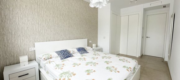 3 Schlafzimmer Wohnung in Estepona, Spain, Nr. 135010 12