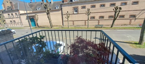 3 rooms Apartment in Chartres, France No. 42411 12