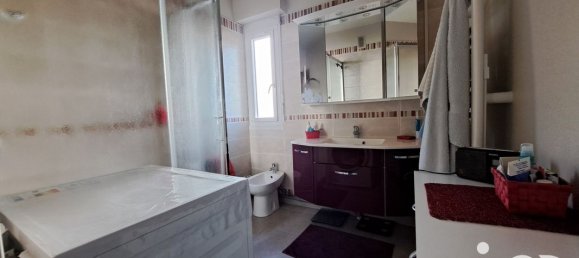 3 rooms Apartment in Chartres, France No. 42411 9