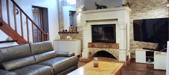 3 bedrooms House in Saint-Lubin-des-Joncherets, France No. 246815 6